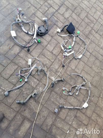 Проводка дверей вольво S 80 01г