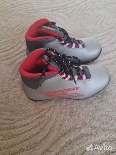 Детские лыжные ботинки Nordway 33р