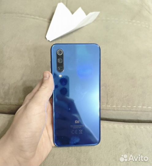 Xiaomi Mi 9 SE, 6/64 ГБ