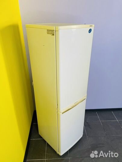 Холодильник узкий Samsung