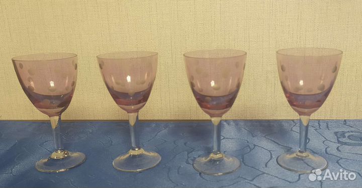Рюмки розовые.Винтаж.Стекло