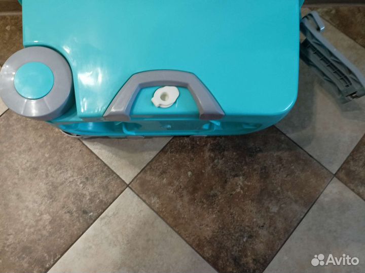 Ведро для мытья пола с центрифугой