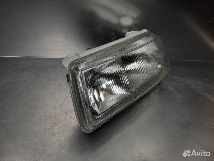 Фара левая Volkswagen Passat B4 1994-1996