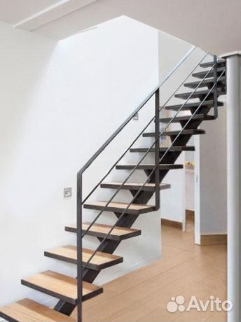Лестница металлический каркас