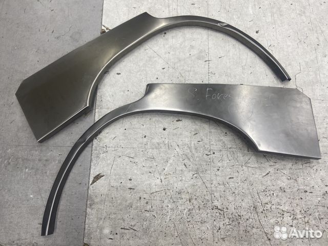 Subaru Forester SF арки задних крыльев комплект