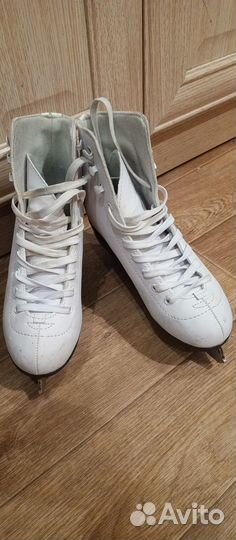 Коньки фигурные 37 размер