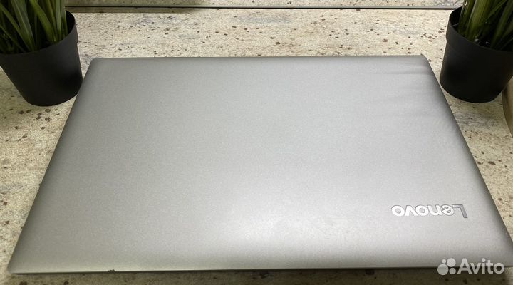 Мощный ноутбук Lenovo 2 видеокарты