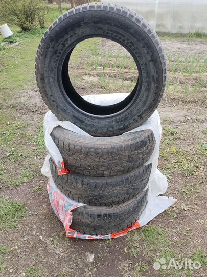 Nokian Tyres Hakkapeliitta 7 235/65 R17