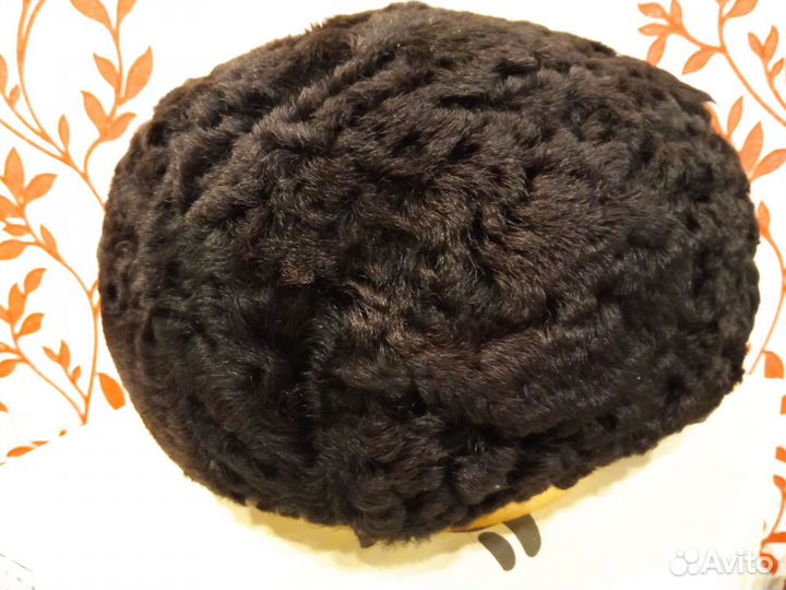 Шапка женская каракуль