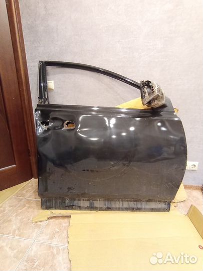 Дверь передняя правая toyota rav4 xa40