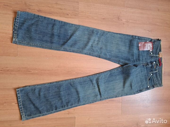 Джинсы женские levis