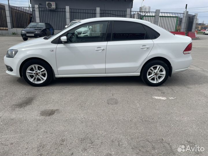 Volkswagen Polo 1.6 МТ, 2014, 119 000 км