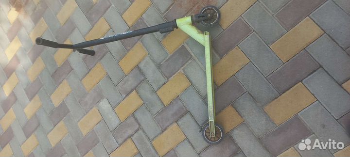 Трюковой самокат