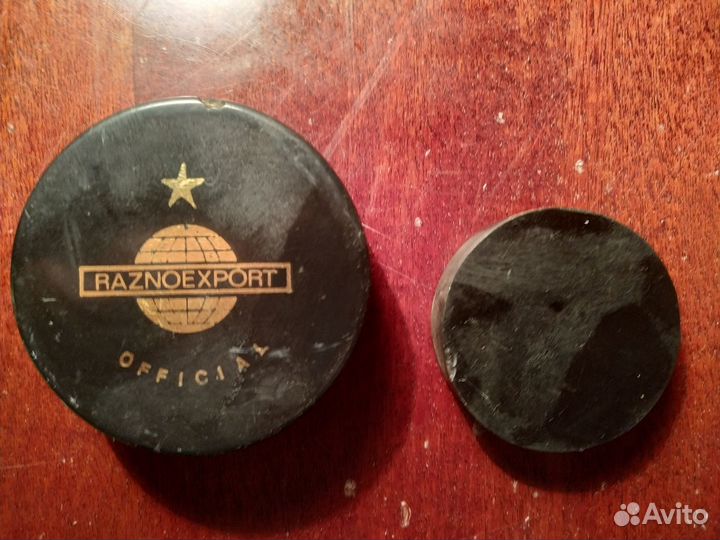 Хоккейная шайба Чехословакия. СССР