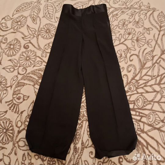 Футболка и брюки для бальных танцев на мальчика