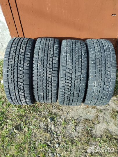 Dunlop SP Winter Ice 01 205/55 R16