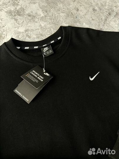 Свитшот Nike LUX