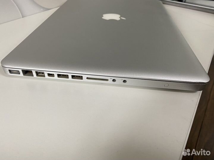 Apple MacBook Pro