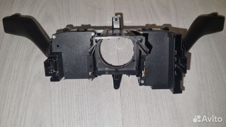 Переключатель подрулевой поворотников и дворников