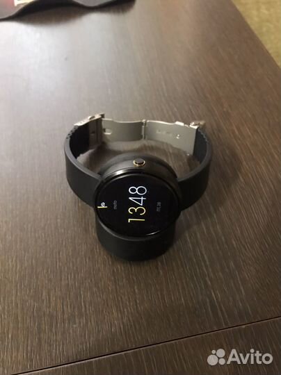 Часы Motorola