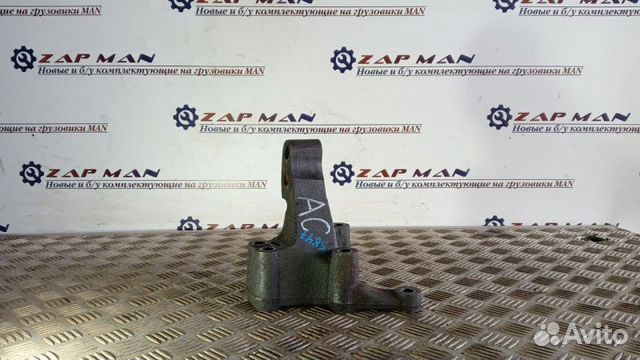 Кронштейн двигателя правый Man Tgl