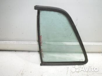 Форточка задней левой двери