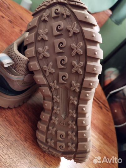 Полуботинки для активного отдыха (трекинговые)