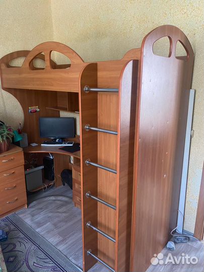 Кровать чердак в хорошем состоянии,торг