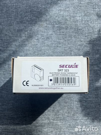 Настенный комнатный термостат SRT 323