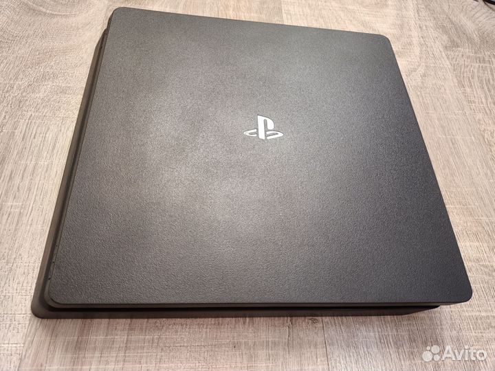 Sony PS4 Slim +игры