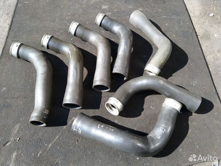 Патрубок интеркулера Jeep Grand Cherokee WK