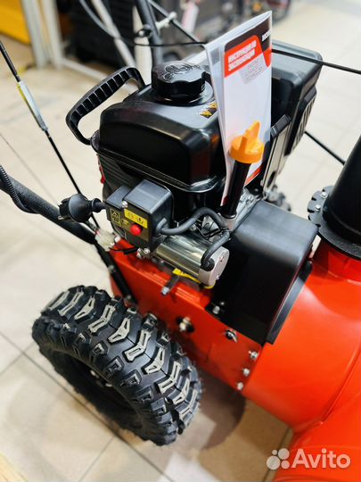 Снегоуборщик бензиновый Honda HSS GX340 13HP