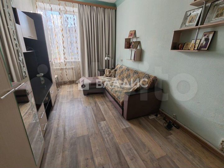 2-к. квартира, 58 м², 1/3 эт.