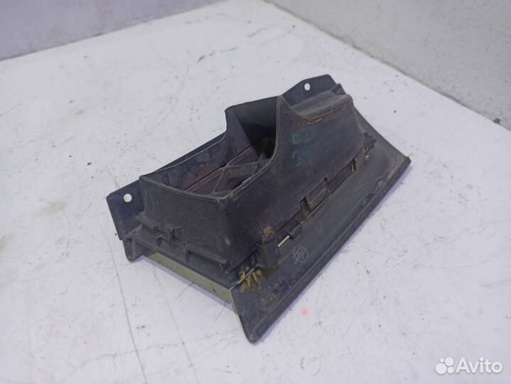 Решетка радиатора Субару