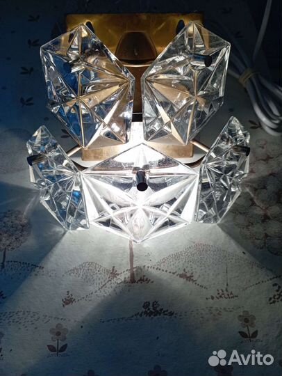 Настенный светильник бра