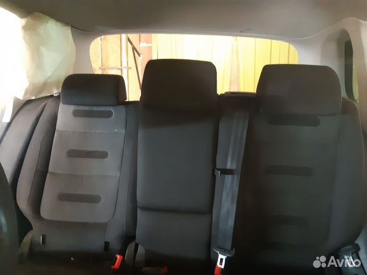 Сиденье заднее Volkswagen Tiguan