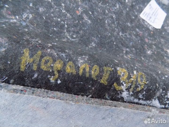 Обшивка багажника Megane II 2002-2009