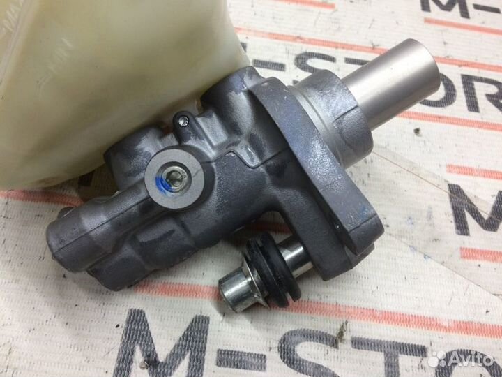 Главный тормозной цилиндр Mercedes-Benz S-Class