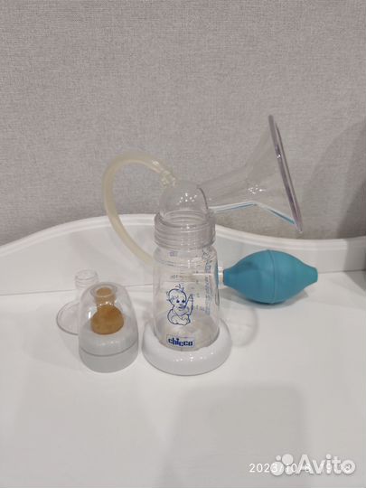 Молокоотсос ручной chicco