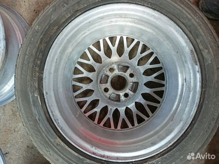 R15 4,100 italia mim