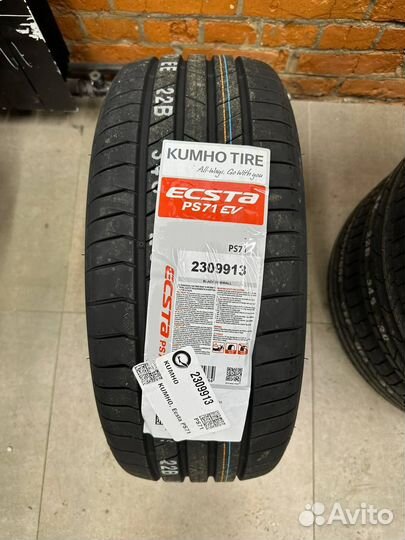 Kumho Ecsta PS71 285/60 R18 116V