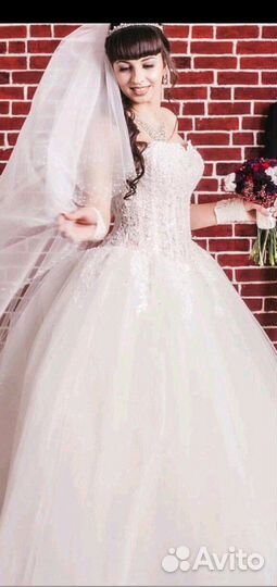 Свадебное платье