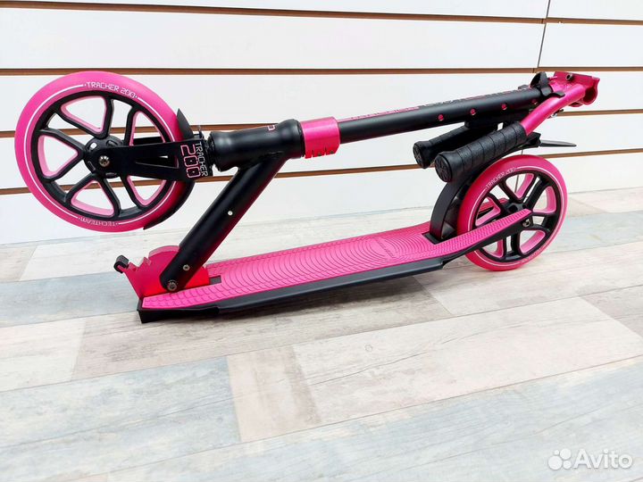 Самокат двухколесный тт Tracker 200 розовый