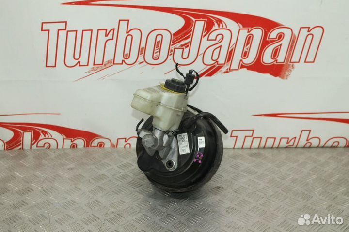 Цилиндр тормозной + усилитель тормозов VW Golf 6