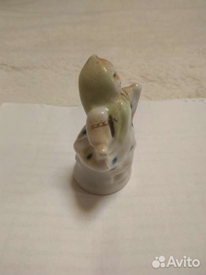 Статуэтка фарфор Барановка Маленькая плясунья