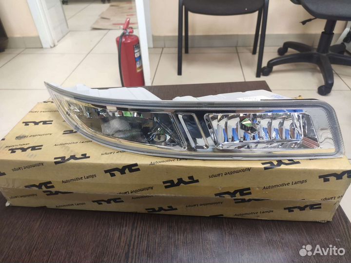 Поворотник правый без птф Ниссан Альмера Классик