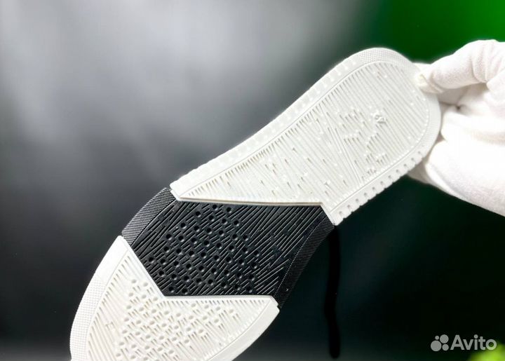 Кроссовки Boss универсальные