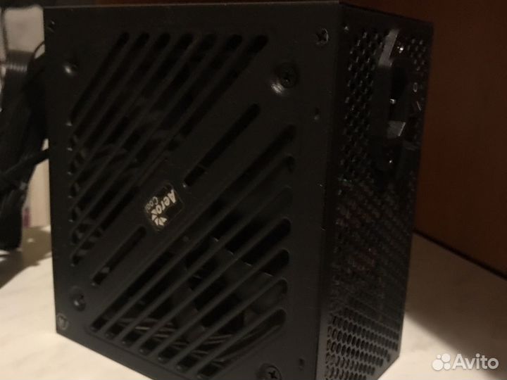 Блок питания aerocool cylon 700w с подсветкой