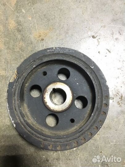 Шкив коленвала Toyota Corolla E150 2ZR-FE 1.8