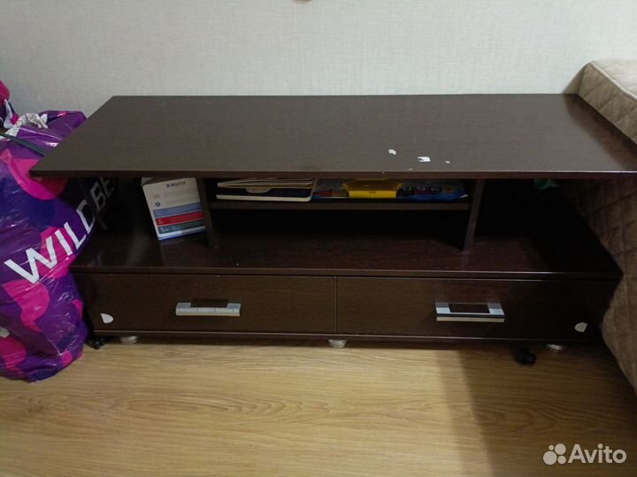 Тумба под телевизор